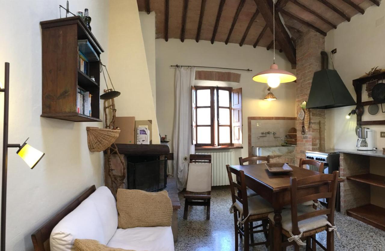 סוביצ'ילה Agriturismo Poggio Salvi מראה חיצוני תמונה